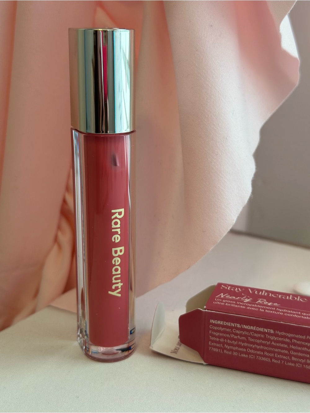 Rare Beauty Lip gloss Color - nearly Rose